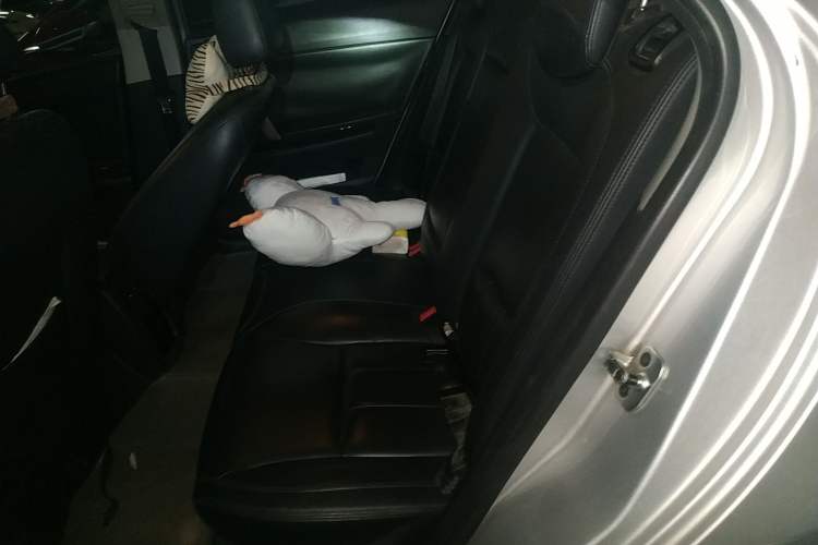 Used Roewe 550 2012 550 1.8L Automatic Value Edition Left Rear Seat