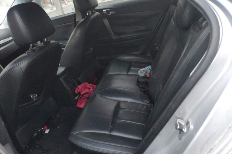 Used Roewe 550 2012 550 1.8T Manual "Gold Edition" Limited Model Left Rear Seat