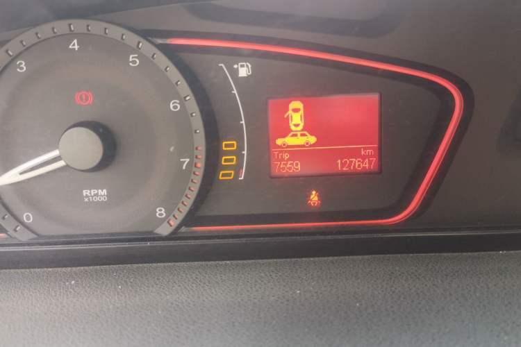 Used Roewe 550 2012 550S 1.8L Manual Qiyi Edition Odometer Close Up