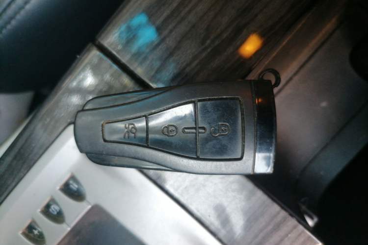 Used Roewe 550 2012 550 1.8L Automatic Value Edition Vehicle Key