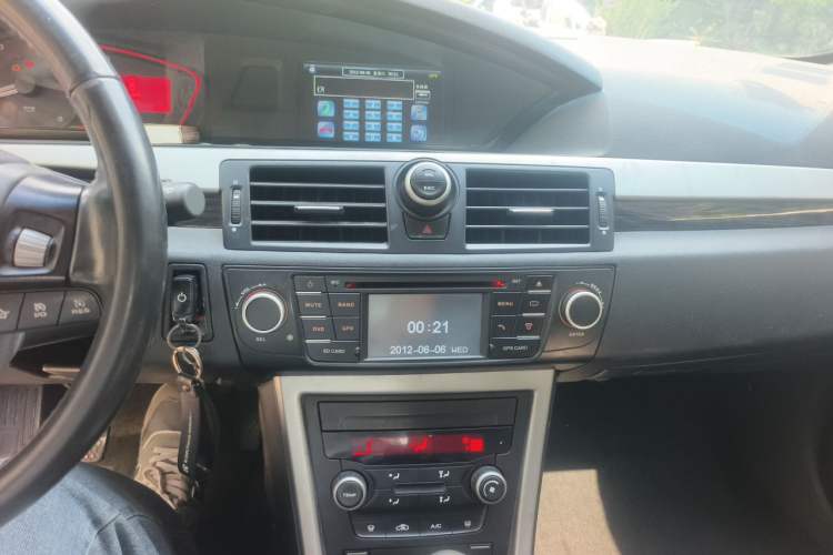 Used Roewe 550 2012 550 1.8L Manual Value Edition Audio And AC Panel