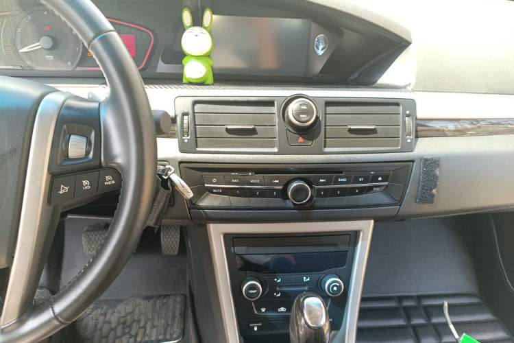Used Roewe 550 2012 550S 1.8L Automatic Start Prestige Edition Audio And AC Panel