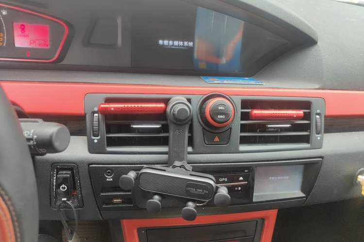 Used Roewe 550 2012 550 1.8L Automatic Value Edition Audio And AC Panel