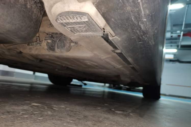 Used Roewe 550 2012 550D 1.8T Automatic Prestige Edition Chassis Rear Right