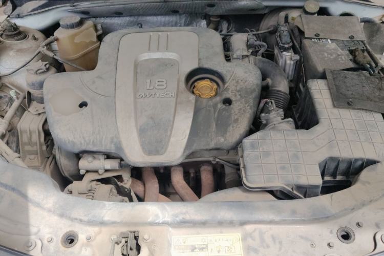 Used Roewe 550 2012 550S 1.8L Automatic Start Prestige Edition Engine Bay