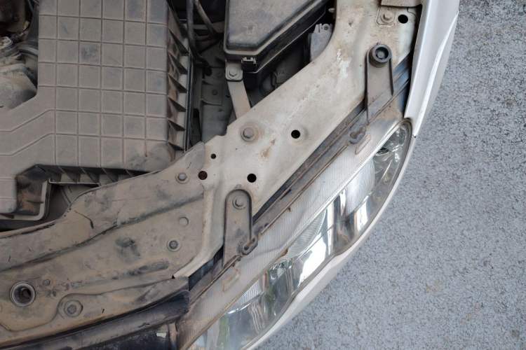 Used Roewe 550 2012 550 1.8L Automatic Value Edition Engine Bay Left