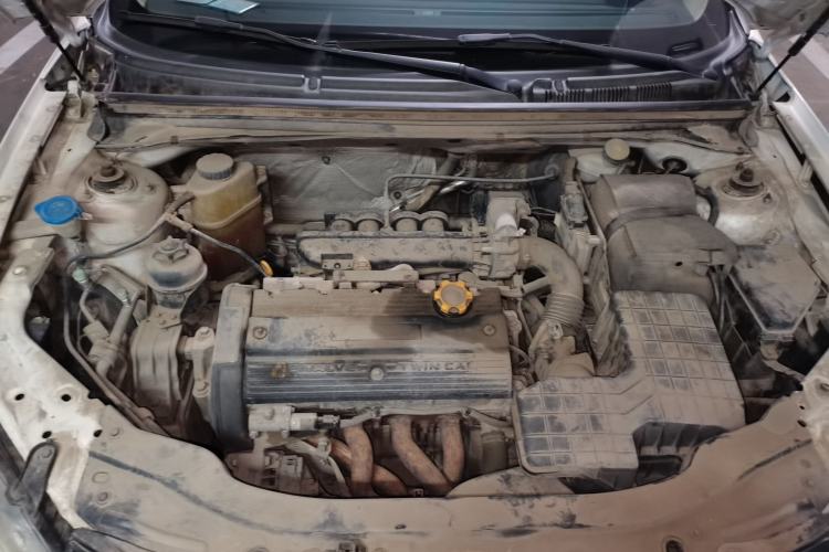 Used Roewe 550 2012 550D 1.8T Automatic Prestige Edition Engine Bay