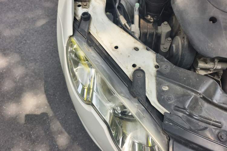 Used Roewe 550 2012 550 1.8L Manual Value Edition Engine Bay Right