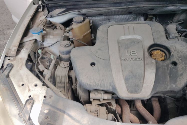 Used Roewe 550 2012 550S 1.8L Automatic Start Prestige Edition Engine Bay Right