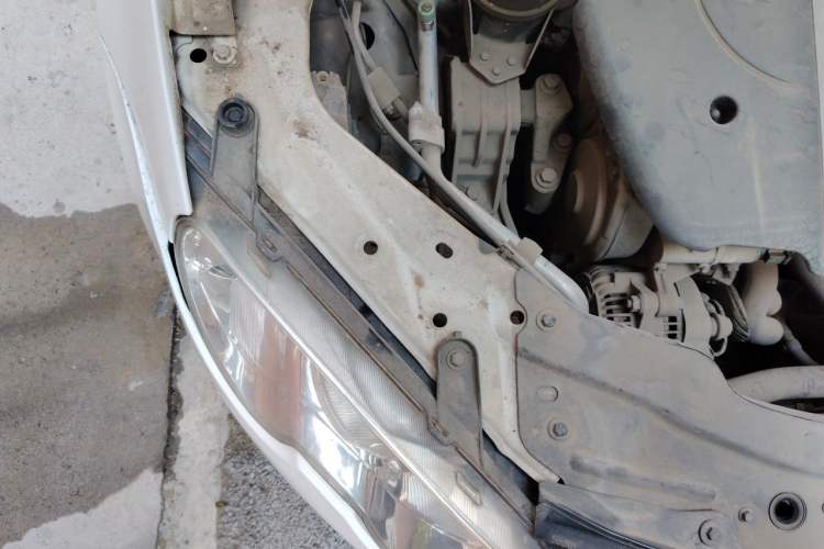 Used Roewe 550 2012 550 1.8L Automatic Value Edition Engine Bay Right