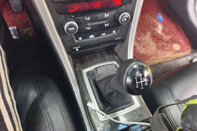 Used Roewe 550 2012 550 1.8L Manual Value Edition Gear Lever