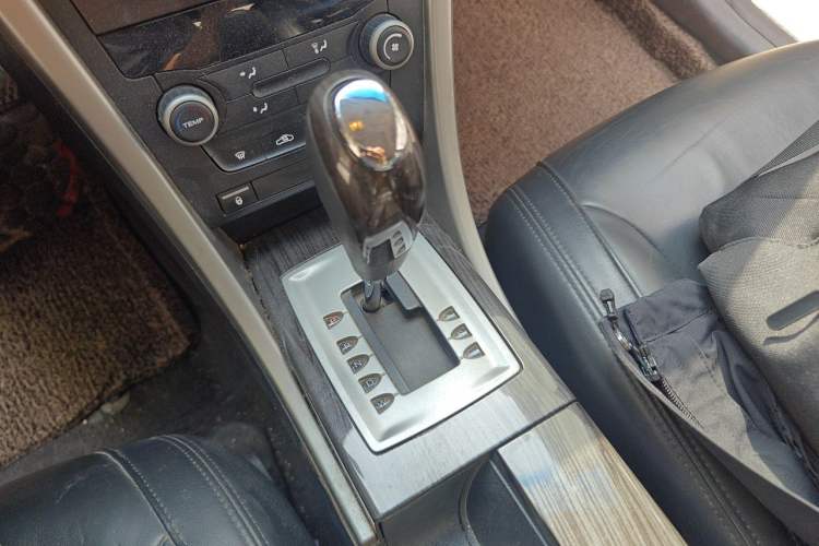 Used Roewe 550 2012 550 1.8L Automatic Value Edition Gear Lever