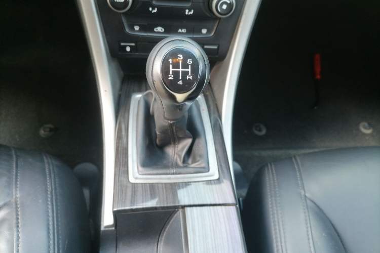 Used Roewe 550 2012 550 1.8L Manual Value Edition Gear Lever
