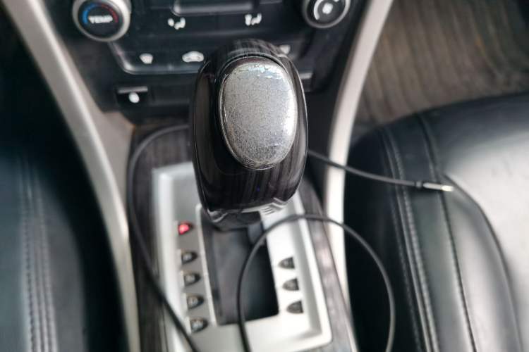 Used Roewe 550 2012 550S 1.8L Automatic Start Prestige Edition Gear Lever