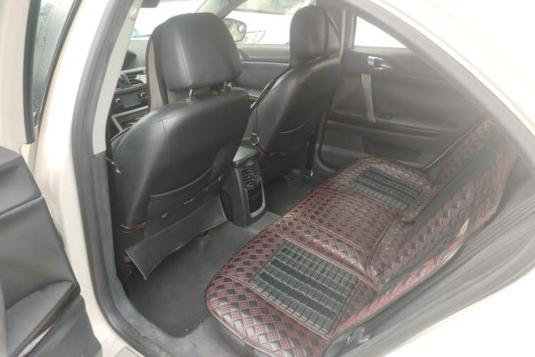 Used Roewe 550 2012 550 1.8L Automatic Value Edition Interior 1