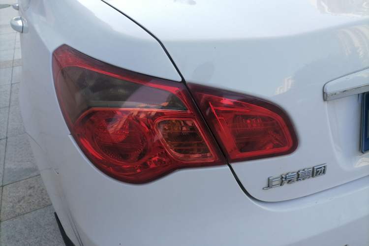 Used Roewe 550 2012 550 1.8L Manual Value Edition Left Rear Taillight