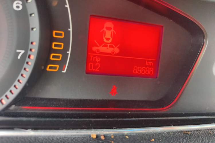 Used Roewe 550 2012 550 1.8L Manual Value Edition Odometer Close Up