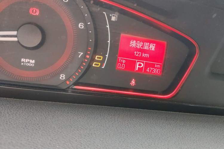 Used Roewe 550 2012 550S 1.8L Automatic Start Prestige Edition Odometer Close Up