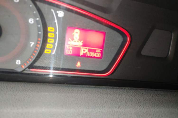 Used Roewe 550 2012 550 1.8L Automatic Value Edition Odometer Close Up