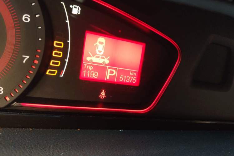 Used Roewe 550 2012 550 1.8L Automatic Value Edition Odometer Close Up