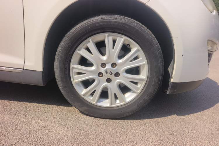 Used Roewe 550 2012 550 1.8L Manual Value Edition Right Front Wheel Hub