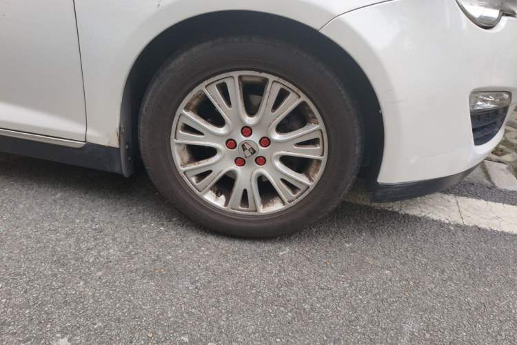 Used Roewe 550 2012 550 1.8L Automatic Value Edition Right Front Wheel Hub
