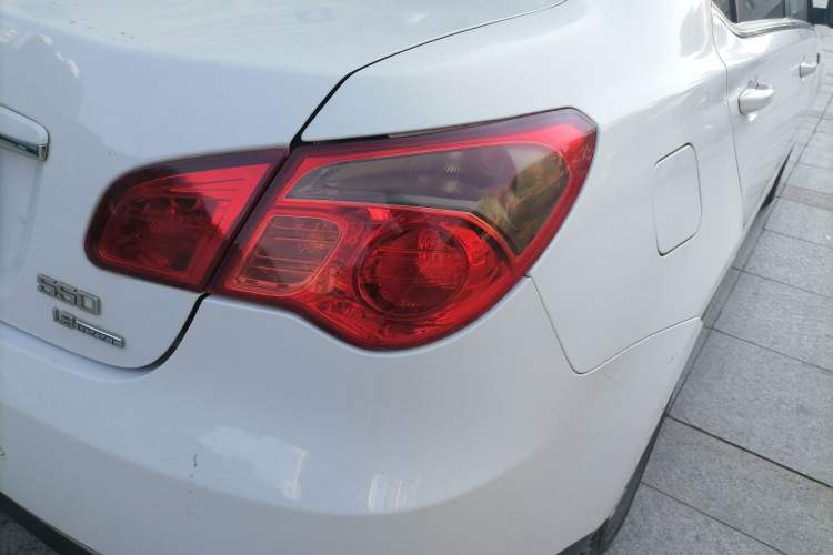 Used Roewe 550 2012 550 1.8L Manual Value Edition Right Rear Taillight