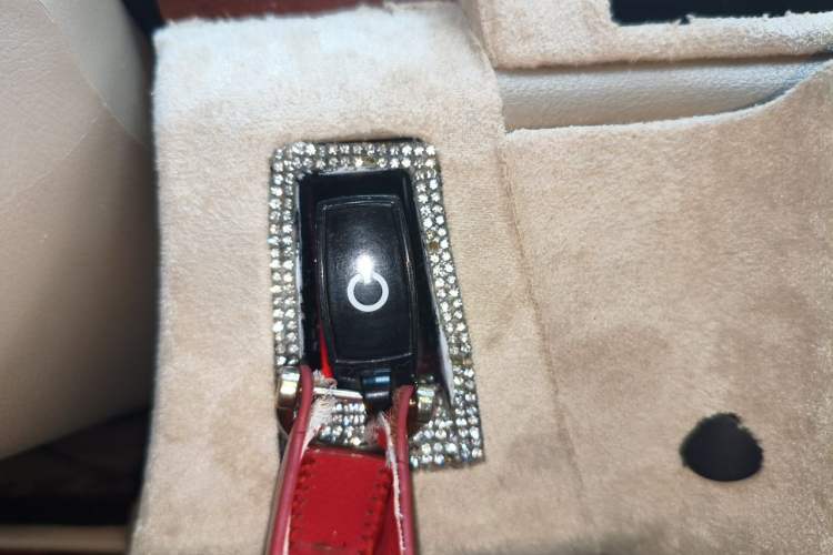 Used Roewe 550 2012 550 1.8L Automatic Value Edition Vehicle Key