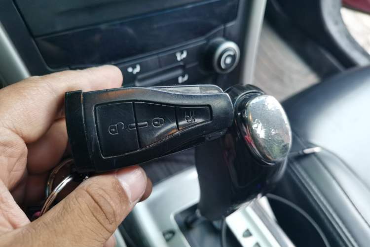 Used Roewe 550 2012 550S 1.8L Automatic Start Prestige Edition Vehicle Key