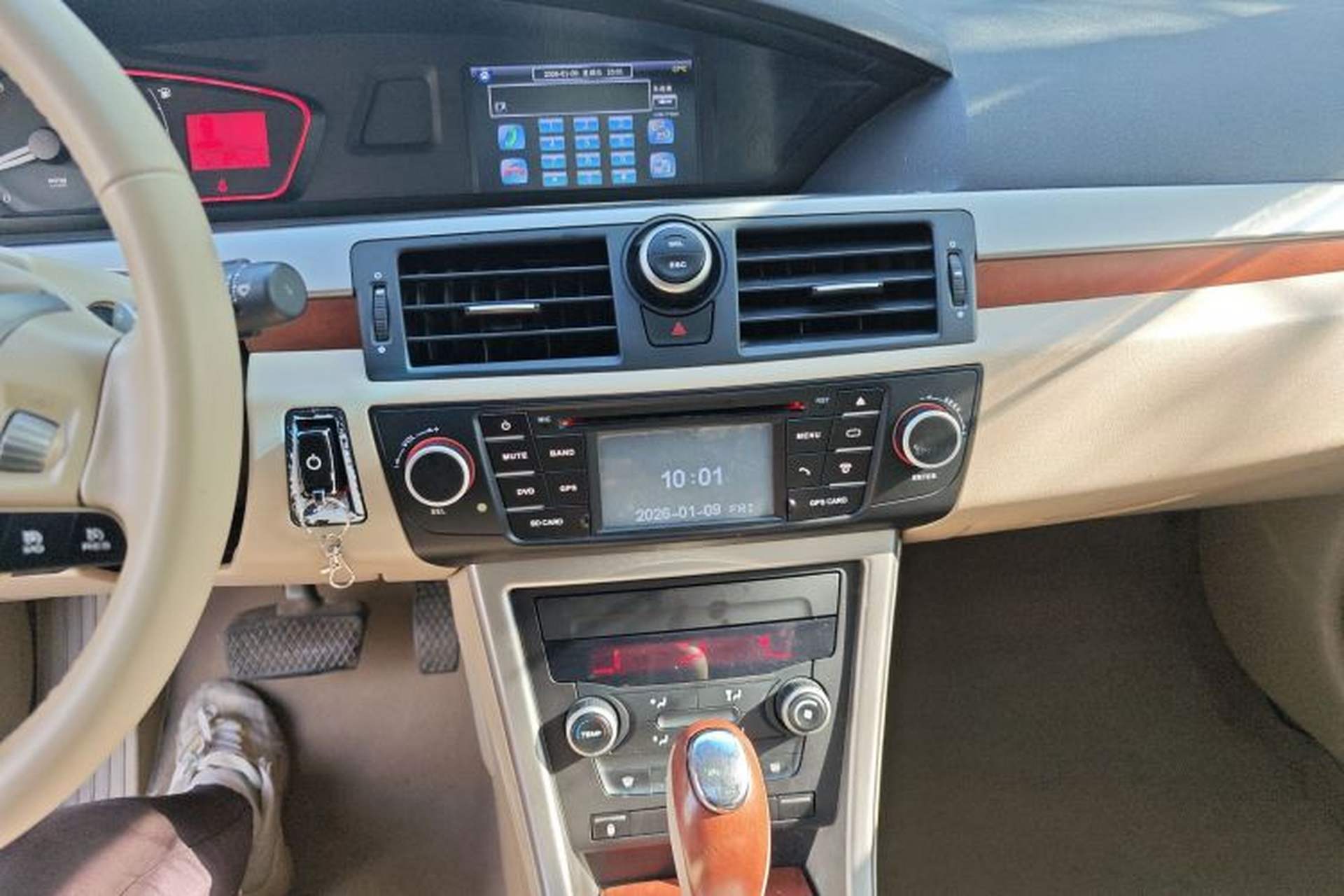Used Roewe 550 2012 550 1.8L Automatic Value Edition Audio And AC Panel