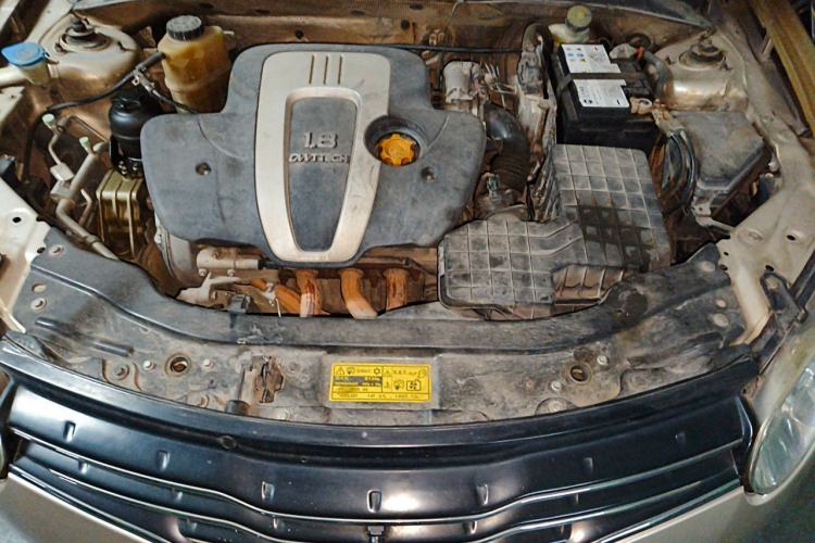 Used Roewe 550 2012 550 1.8L Automatic Value Edition Engine Bay