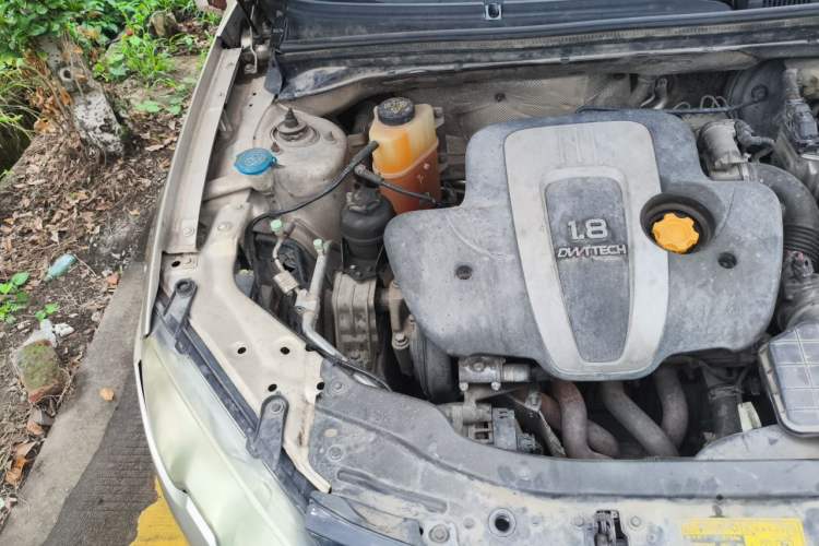 Used Roewe 550 2012 550 1.8L Automatic Value Edition Engine Bay Right