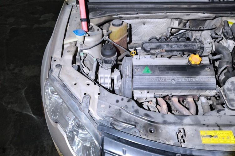 Used Roewe 550 2012 550S 1.8L Manual Qiyi Edition Engine Bay Right