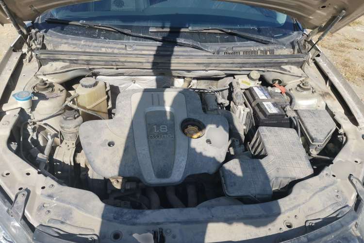 Used Roewe 550 2012 550 1.8L Automatic Value Edition Engine Bay