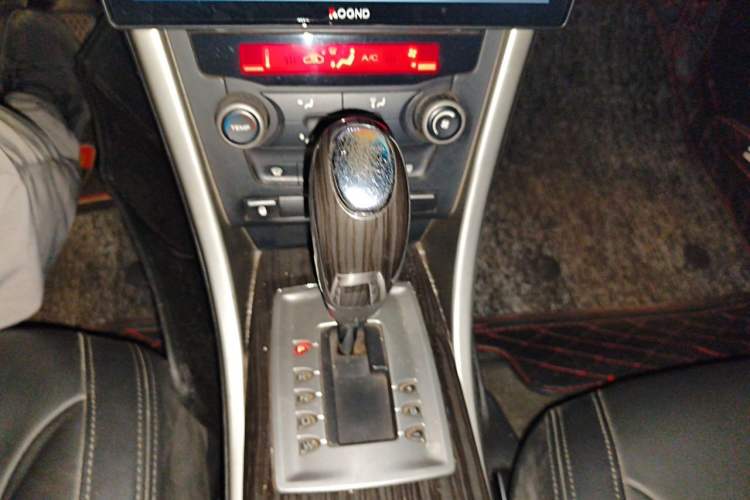 Used Roewe 550 2012 550 1.8L Automatic Value Edition Gear Lever