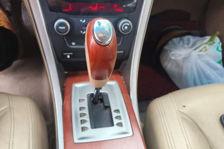 Used Roewe 550 2012 550 1.8L Automatic Value Edition Gear Lever