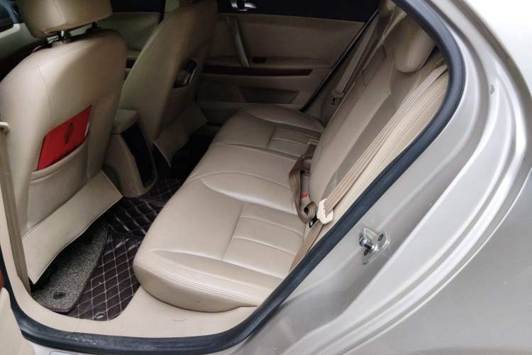 Used Roewe 550 2012 550S 1.8L Manual Qiyi Edition Left Rear Seat
