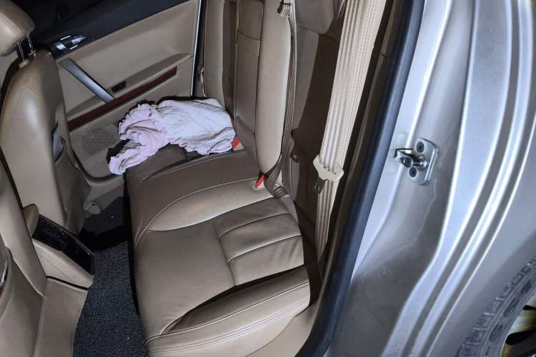 Used Roewe 550 2012 550S 1.8L Manual Qiyi Edition Left Rear Seat