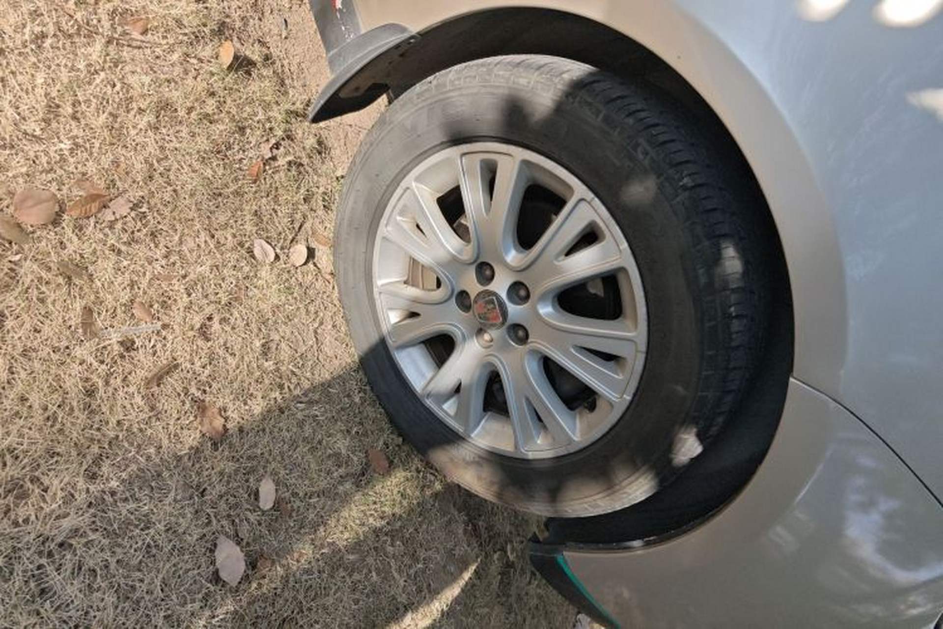 Used Roewe 550 2012 550 1.8L Automatic Value Edition Right Front Wheel Hub