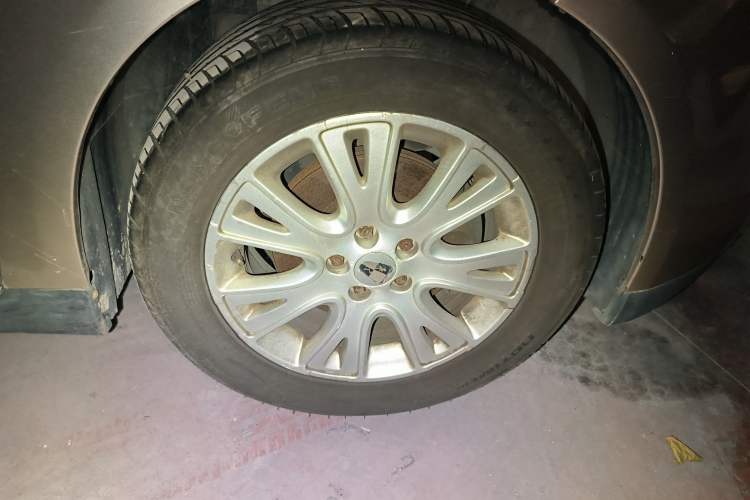 Used Roewe 550 2012 550 1.8L Manual Value Edition Right Front Wheel Hub