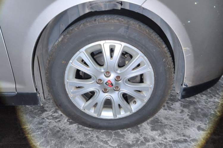 Used Roewe 550 2012 550S 1.8L Manual Qiyi Edition Right Front Wheel Hub