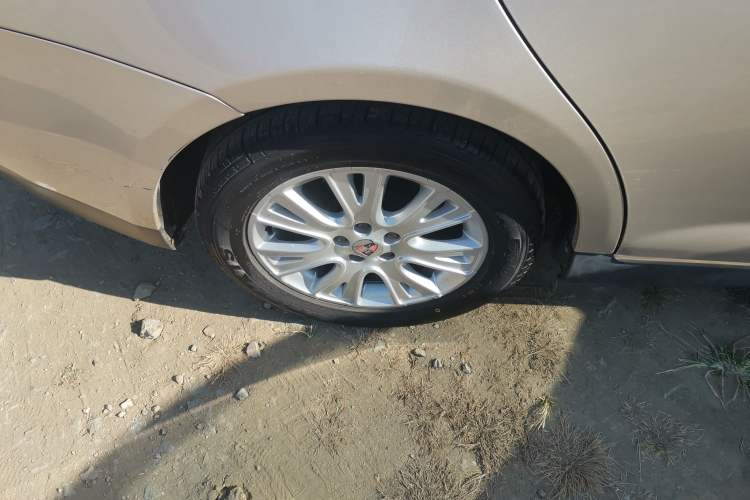 Used Roewe 550 2012 550 1.8L Automatic Value Edition Right Rear Wheel Hub