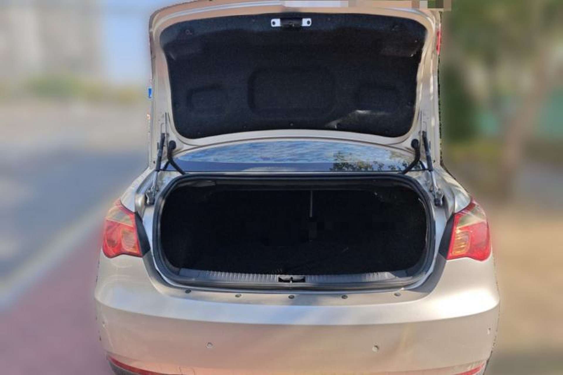 Used Roewe 550 2012 550 1.8L Automatic Value Edition Trunk