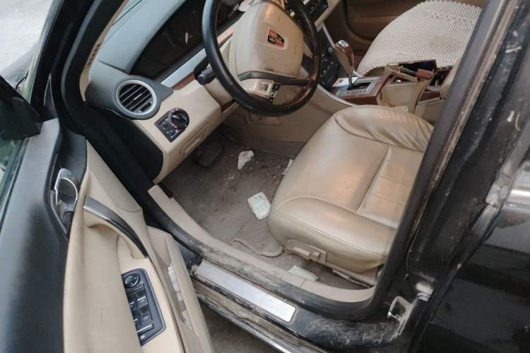 Used Roewe 550 2013 Classic Edition 550 1.8L Automatic Luxury Model Driver Seat