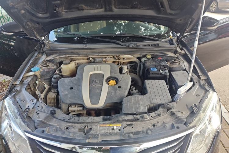 Used Roewe 550 2013 550S 1.8L Automatic Start-Zhen Edition Engine Bay