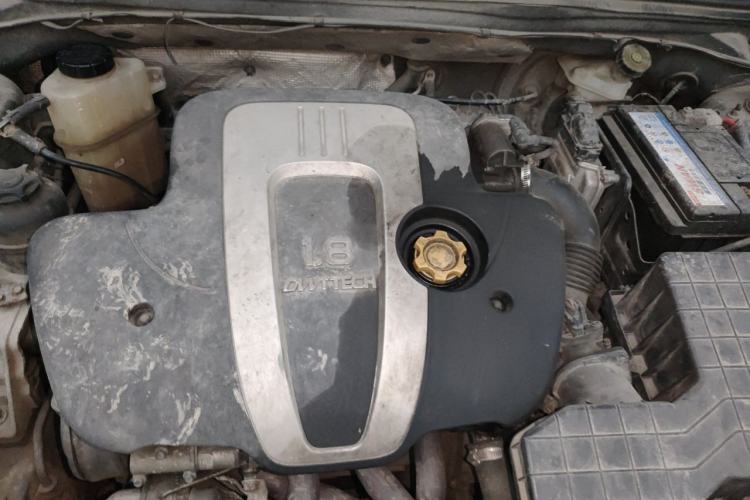 Used Roewe 550 2013 Classic Edition 550 1.8L Automatic Luxury Model Engine Bay