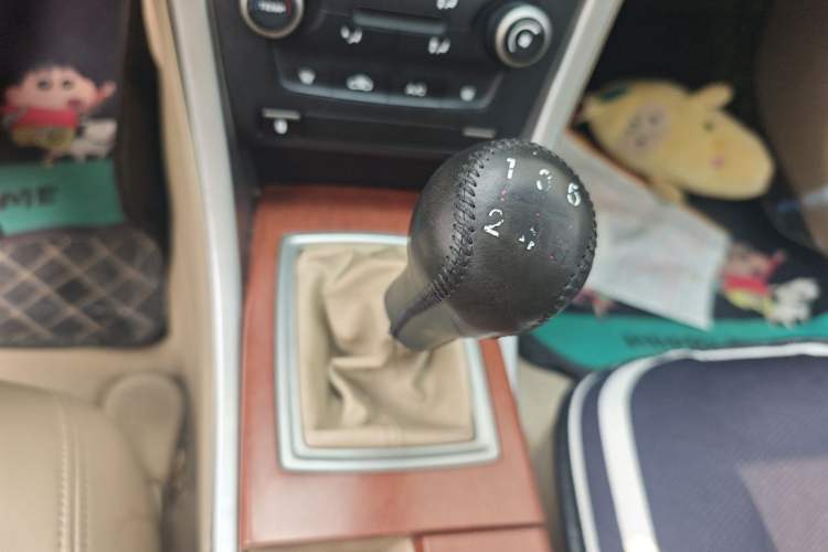 Used Roewe 550 2013 Classic Edition 550 1.8L Manual Luxury Model Gear Lever