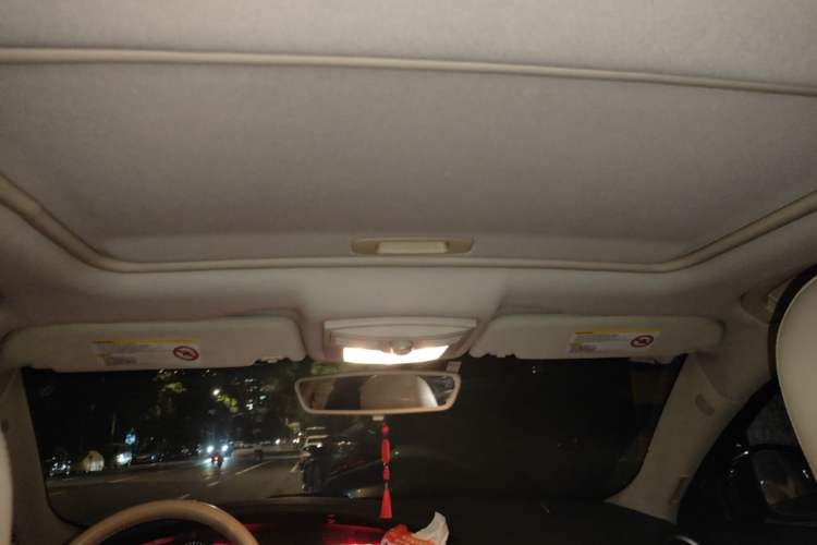 Used Roewe 550 2013 Classic Edition 550 1.8L Automatic Luxury Model Headliner
