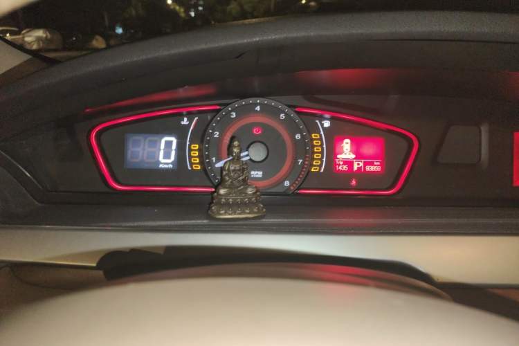 Used Roewe 550 2013 Classic Edition 550 1.8L Automatic Luxury Model Instrument Cluster