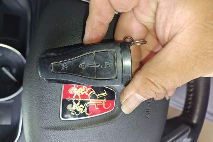 Used Roewe 550 2013 550S 1.8L Automatic Start-Zhen Edition Interior 1
